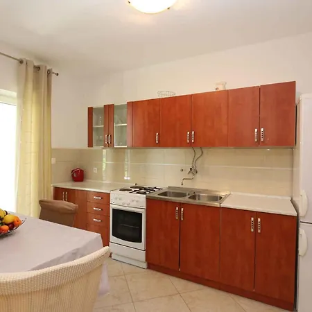 In - Insel Krk 13564 Šilo